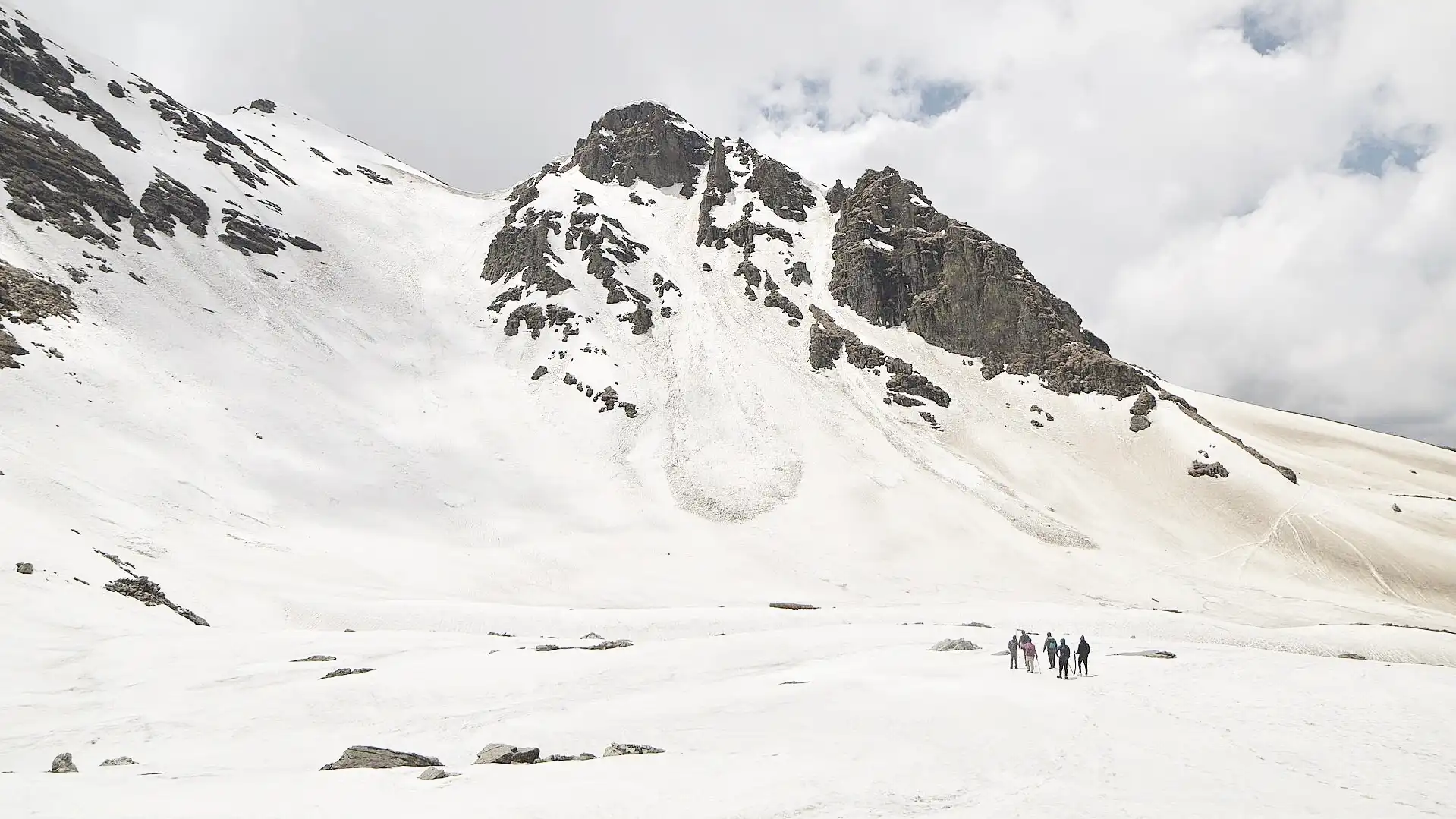 Bhrigu Lake Trek route photograph 4