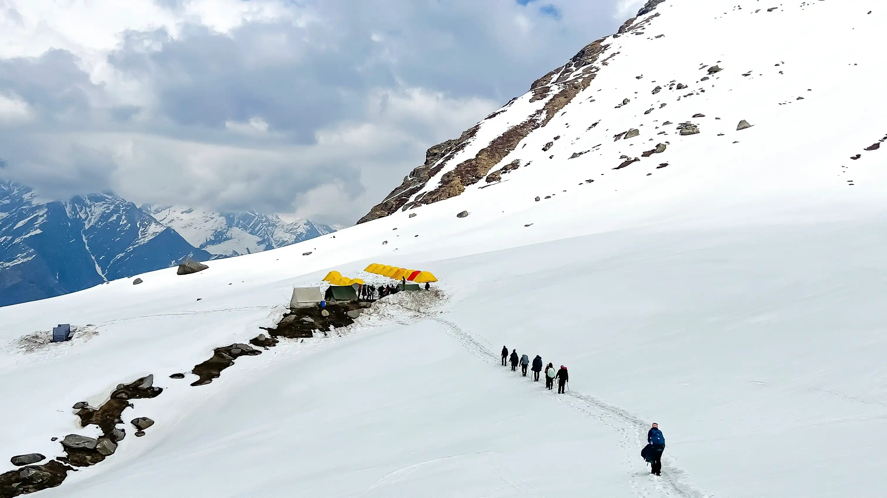 Sar Pass Trek route photograph 4