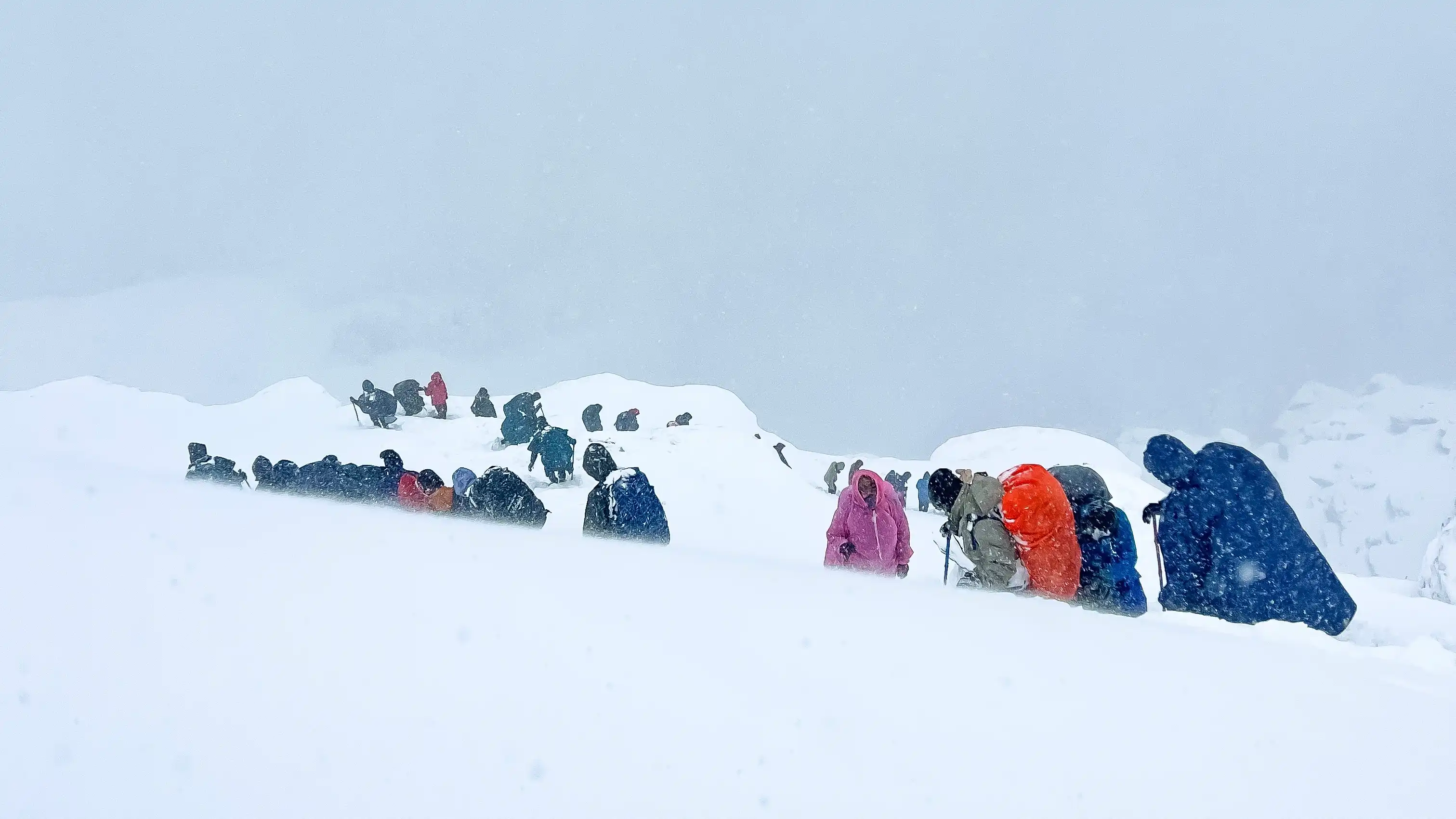 Sar Pass Trek route photograph 5